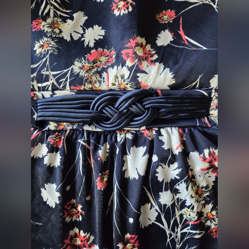 Torrid Floral Print Crop Top - Blue, Pink and White - Picture 3 of 7